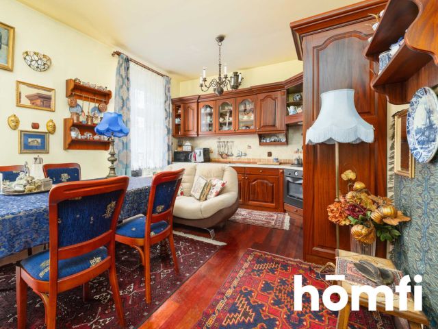 Over 90 square meters apartment with two bathrooms, a storage room and a utility room in the center of Krynica - Квартира - Продаж - Nowosądecki, Krynica-Zdrój