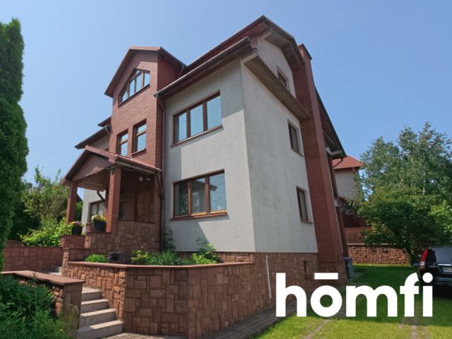 Big house with great tourism potential - Дім - Продаж - Sandomierski, Sandomierz