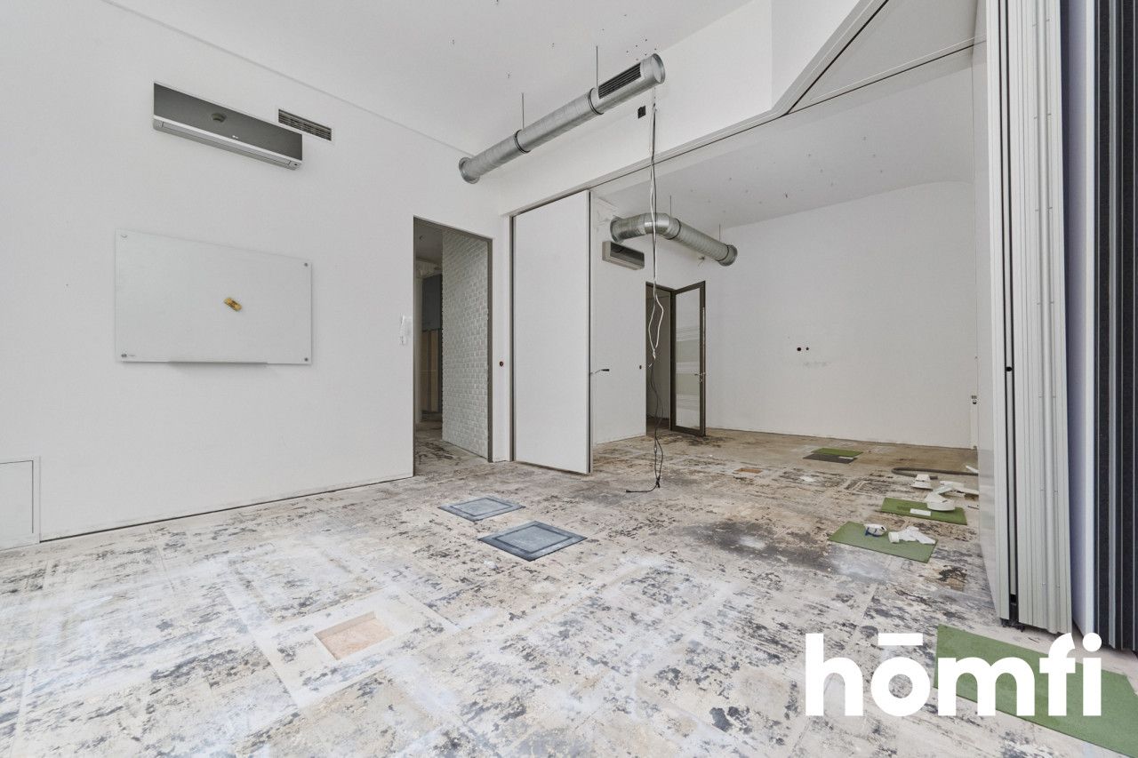 Na wynajem lokal 185 m2 z witrynami Rynek 2 piętro - Комерційне приміщення - Оренда - Wrocław, Stare Miasto / Rynek