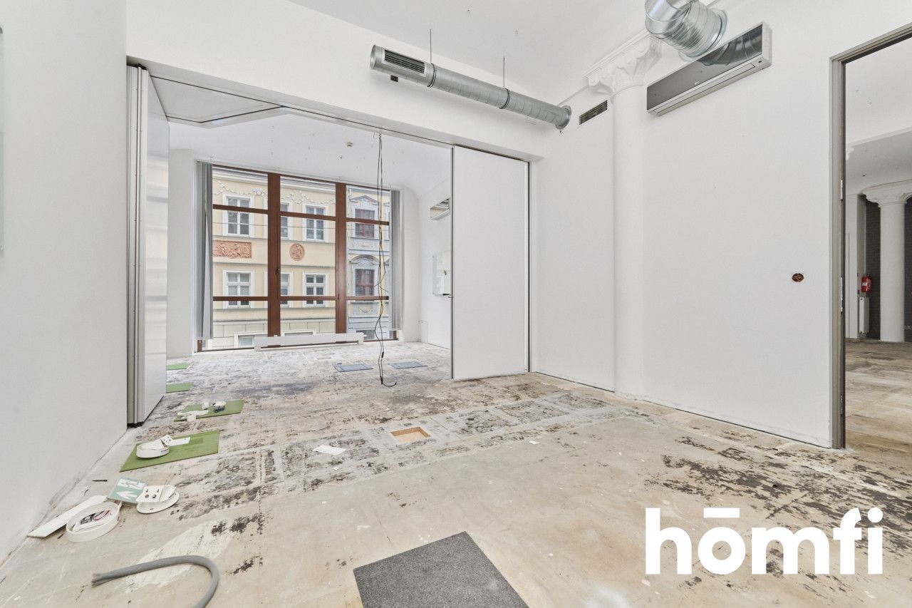 Na wynajem lokal 185 m2 z witrynami Rynek 2 piętro - Комерційне приміщення - Оренда - Wrocław, Stare Miasto / Rynek