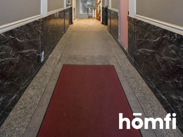 Na wynajem lokal 185 m2 z witrynami Rynek 2 piętro - Lokal użytkowy - Wynajem - Wrocław, Stare Miasto / Rynek