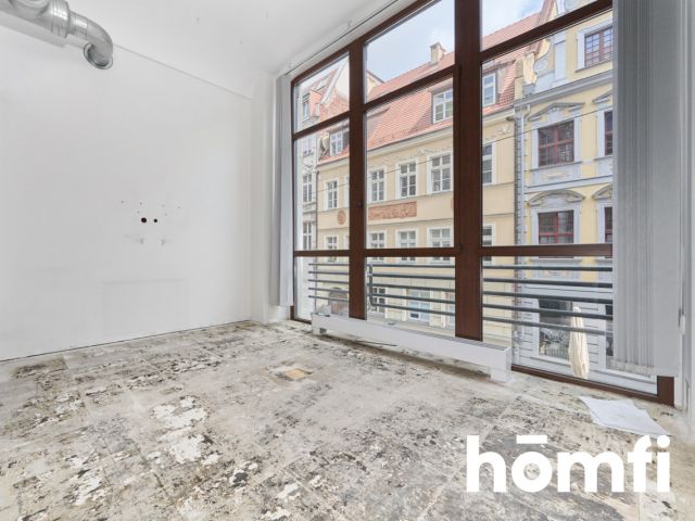 Na wynajem lokal 185 m2 z witrynami Rynek 2 piętro - Lokal użytkowy - Wynajem - Wrocław, Stare Miasto / Rynek