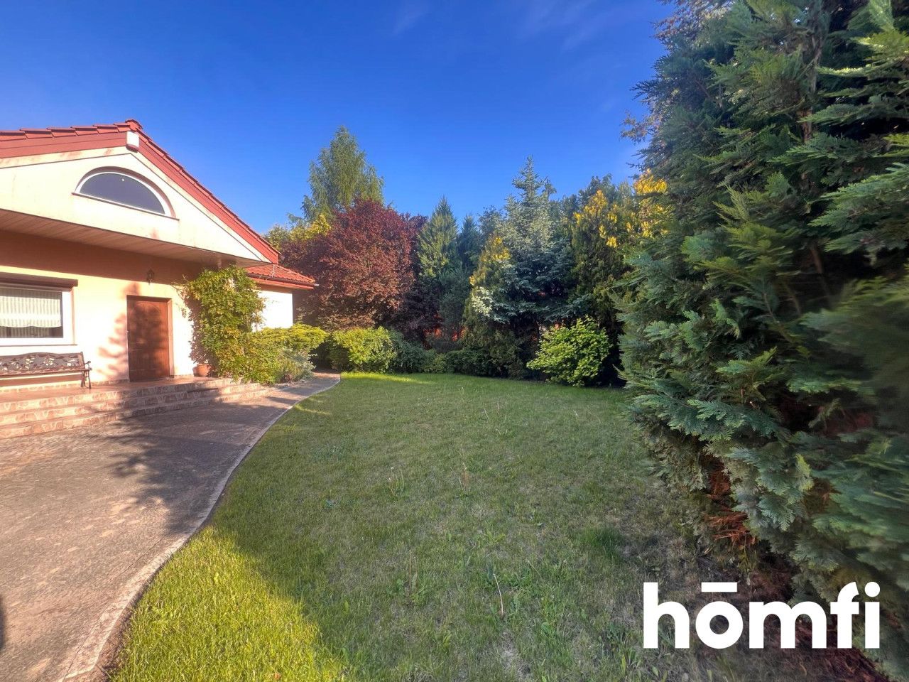 A luxurious house in a peaceful oasis, just a few minutes from the city - House - Sale - Koniński, Kazimierz Biskupi / Posada