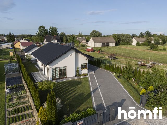 PRZYTULNY DOM PARTEROWY Z OGRODEM TUŻ POD RADOMIEM - Dom - Sprzedaż - Radomski, Zakrzew / Dąbrówka Podłężna