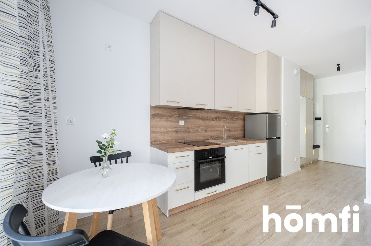 Komfortowa kawalerka z dużą loggią - Mieszkanie - Wynajem - Łódź, Śródmieście