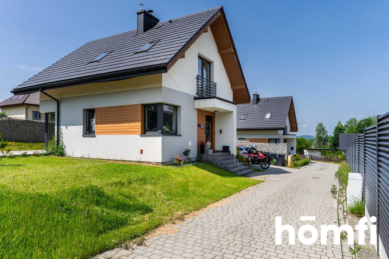 A detached house with three bedrooms in Głogoczów, a town located 15 km from Krakow to the south - Дім - Продаж - Myślenicki, Myślenice / Głogoczów