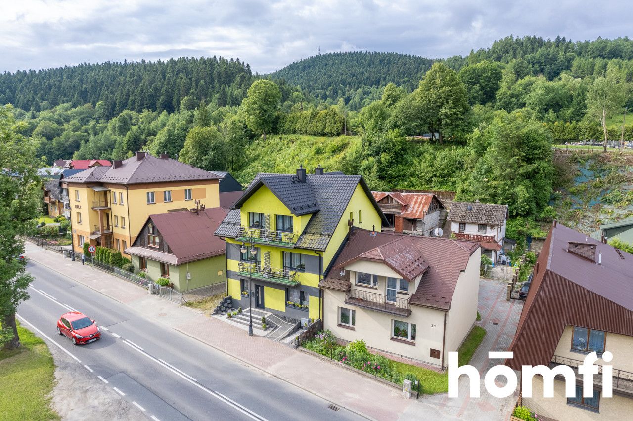 Guest property in the spa resort Muszyna + additional building - Дім - Продаж - Nowosądecki, Muszyna