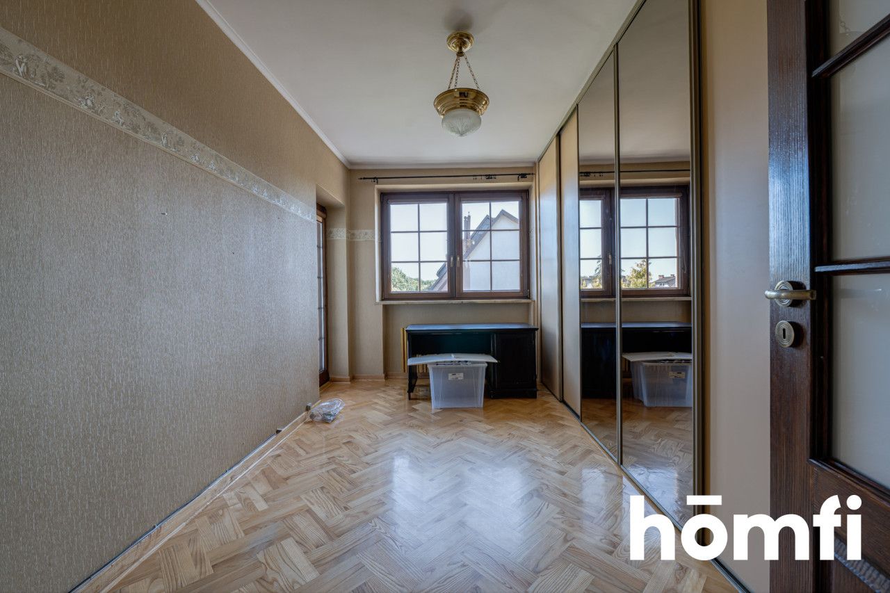Spacious house in a quiet neighborhood in Halinow - House - Sale - Radom, Halinów