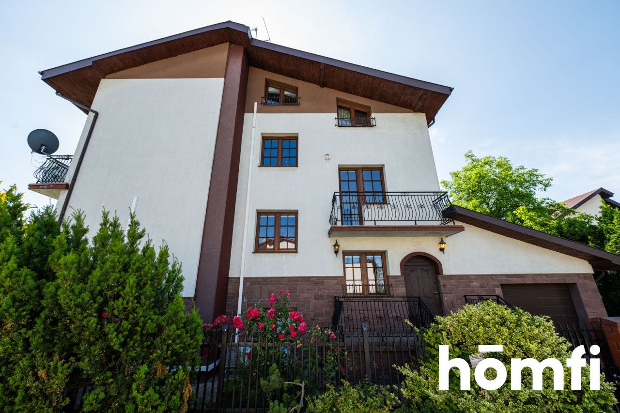 Spacious house in a quiet neighborhood in Halinow - House - Sale - Radom, Halinów