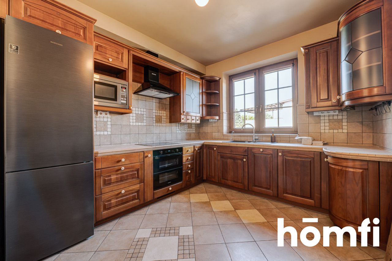 Spacious house in a quiet neighborhood in Halinow - House - Sale - Radom, Halinów