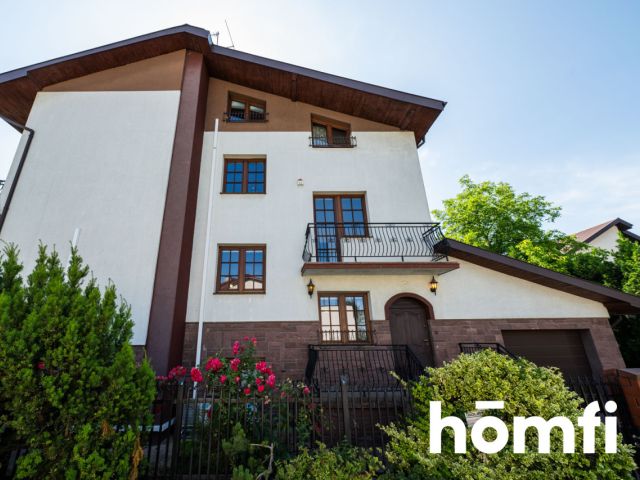 Spacious house in a quiet neighborhood in Halinow - House - Sale - Radom, Halinów