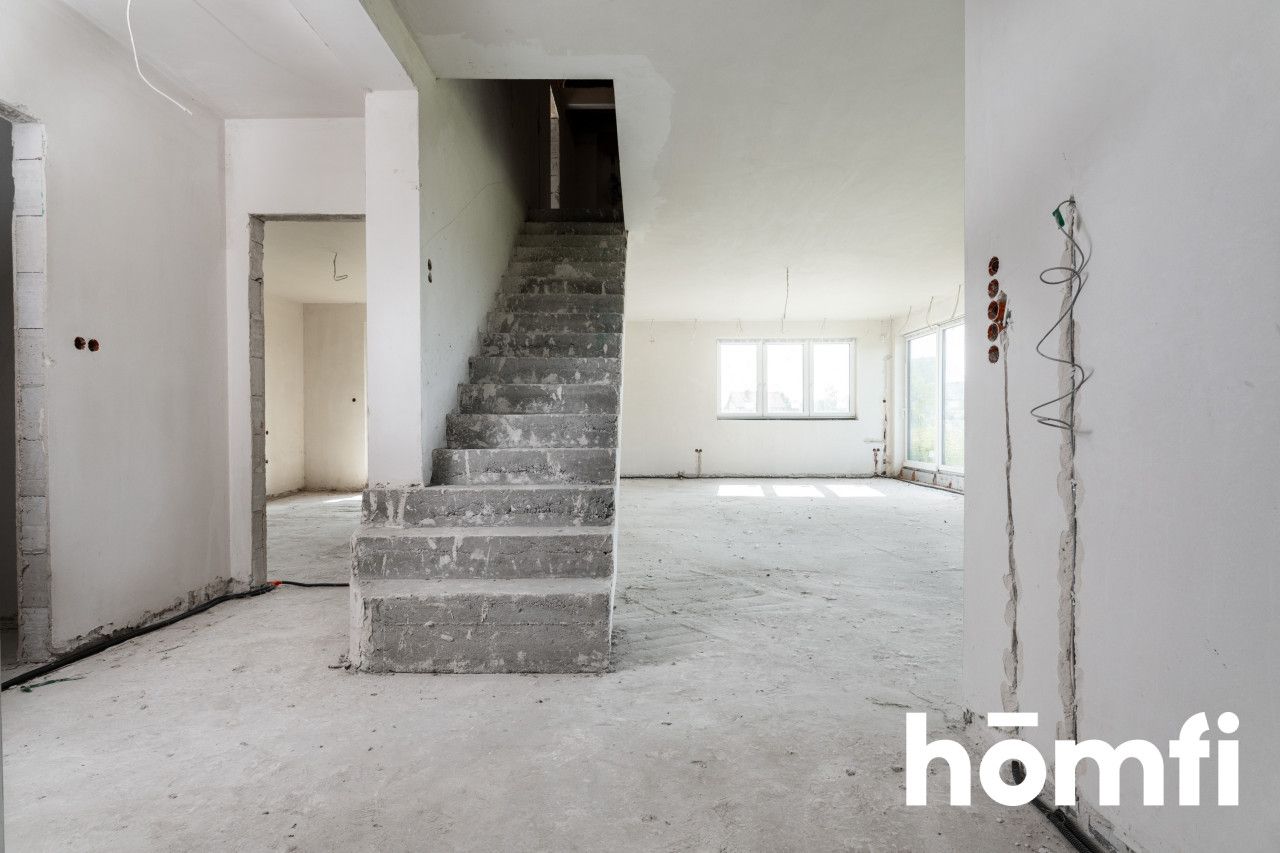 HOUSE WITH POTENTIAL | 260 m² | 2075 m² PLOT | 4 BEDROOMS | 3 BATHROOMS | DOUBLE GARAGE | PEACEFUL LOCATION NEAR THE FOREST | WÓLKA GÓRSKA, JABŁONNA - House - Sale - Legionowski, Jabłonna / Wólka Górska