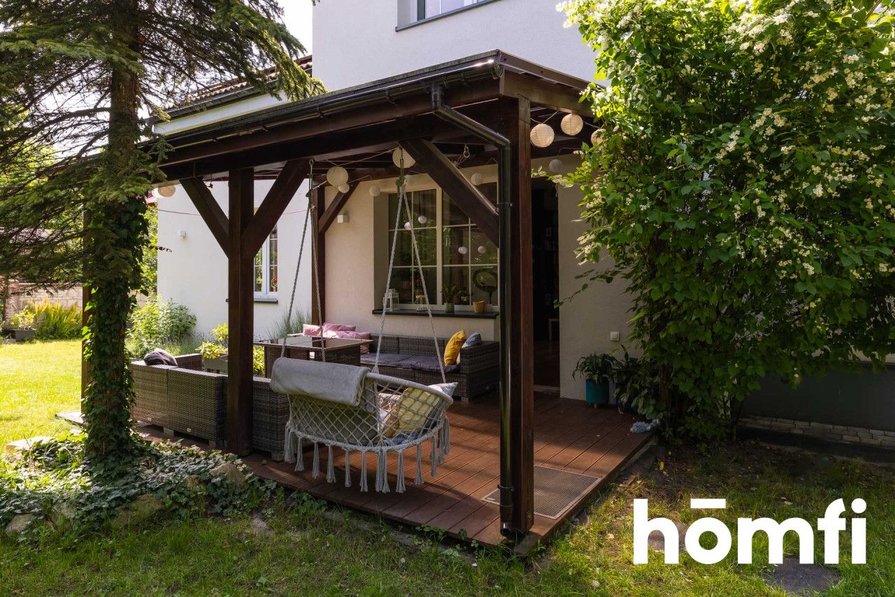 Restored manor house in the center of Olkusz with a total area of ​​313 m2, located 40 km from Krakow and 50 km from Katowice - House - Sale - Olkuski, Olkusz