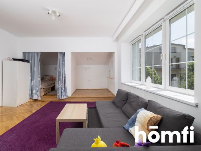 Odrestaurowany dworek w centrum Olkusza o powierzchni całkowitej 313 m2, położony 40km od Krakowa i 50km od Katowic - Dom - Sprzedaż - Olkuski, Olkusz