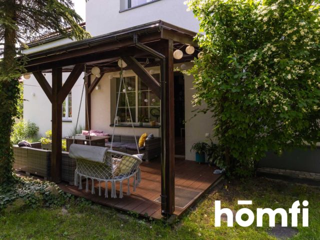 Odrestaurowany dworek w centrum Olkusza o powierzchni całkowitej 313 m2, położony 40km od Krakowa i 50km od Katowic - Dom - Sprzedaż - Olkuski, Olkusz