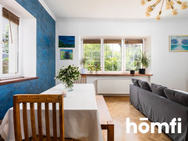 Restored manor house in the center of Olkusz with a total area of ​​313 m2, located 40 km from Krakow and 50 km from Katowice - Дім - Продаж - Olkuski, Olkusz