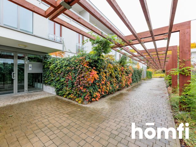 A comfortable 4-room apartment with a terrace and a garden right next to the Eastern Park - Apartment - Rent - Wrocław, Krzyki