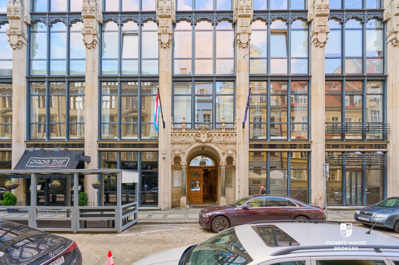 Duży lokal w Rynku dostosowany pod gastronomię - Lokal użytkowy - Wynajem - Wrocław, Stare Miasto