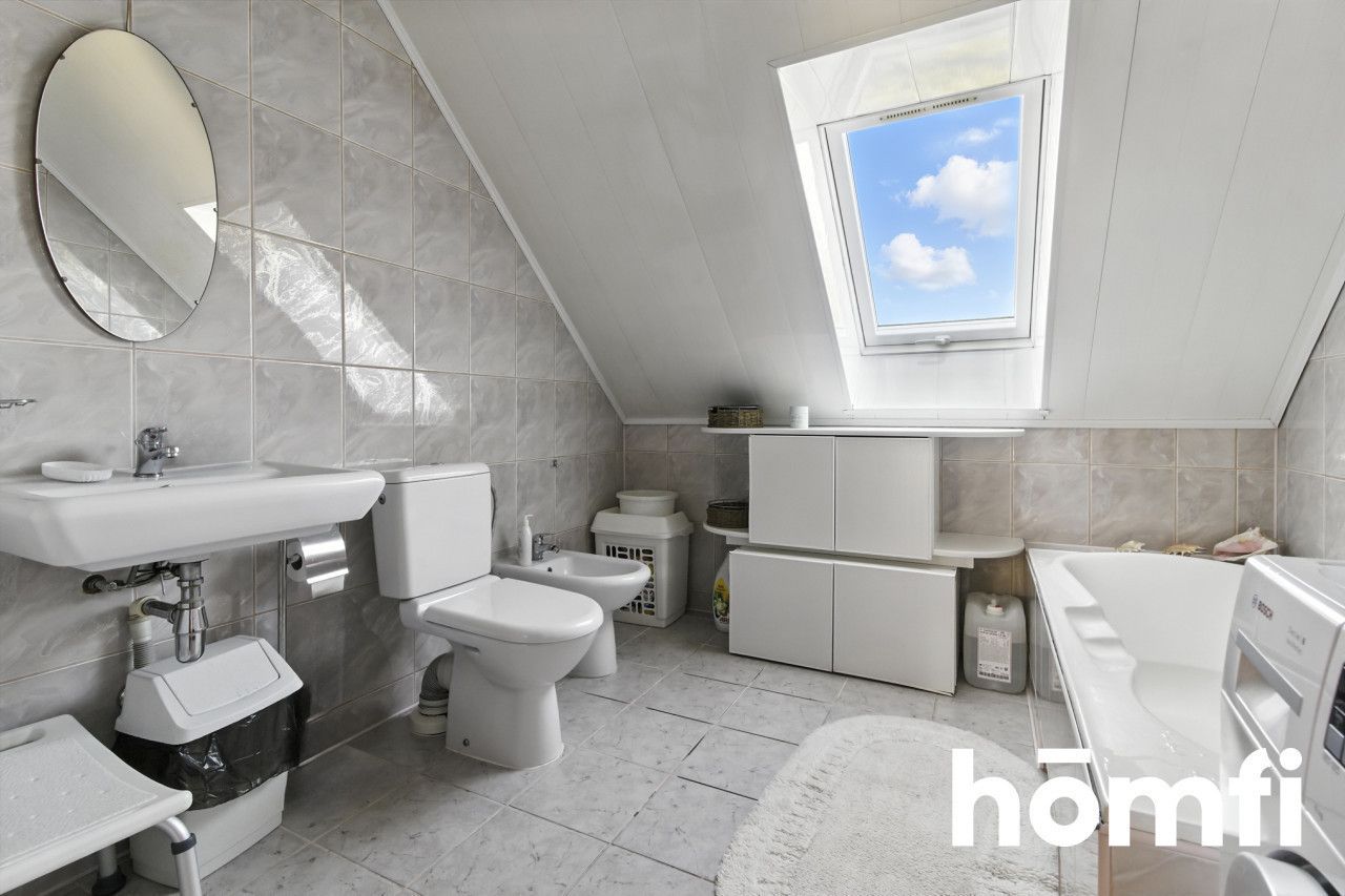 House Surrounded by Nature with a Private Pond-105 m² - House - Sale - Starachowicki, Brody / Adamów