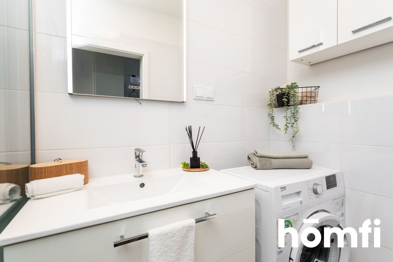 COMFORTABLE 2-ROOM APARTMENT ON OSTROBRAMSKA STREET – KORONA PRAGI - Apartment - Sale - Warszawa, Praga-Południe