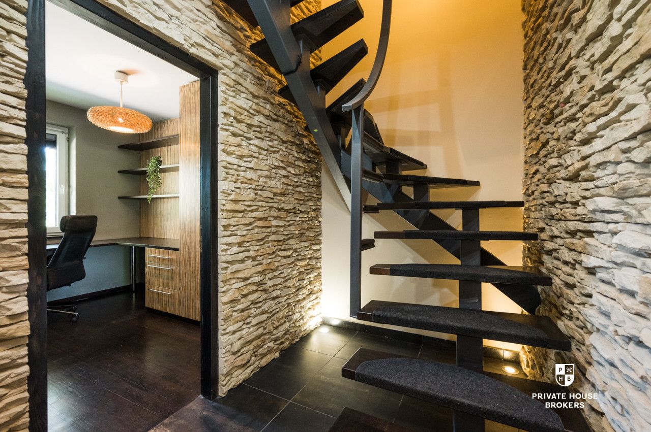 A spacious, four-room apartment with garden J. Chełmońskiego Street - Apartment - Sale - Kraków, Krowodrza / Bronowice