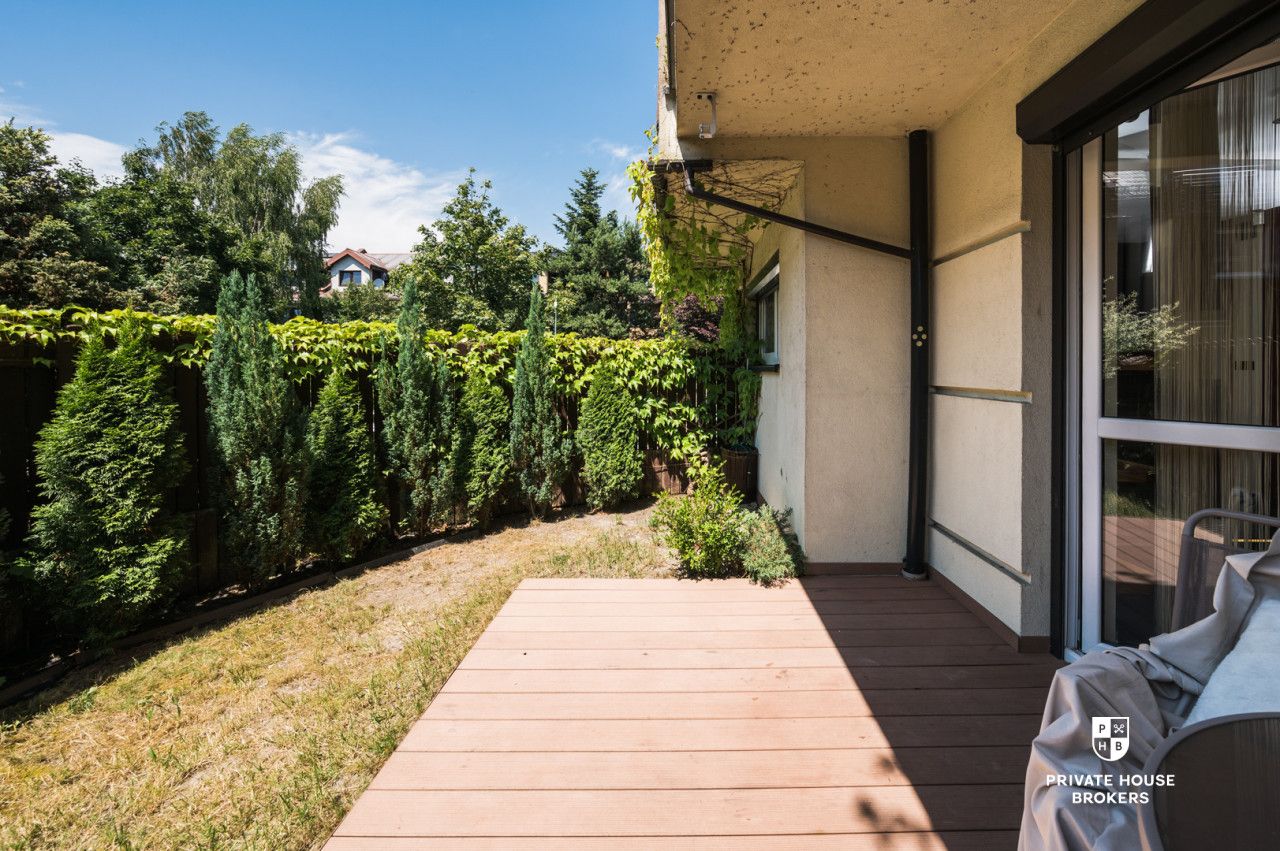 A spacious, four-room apartment with garden J. Chełmońskiego Street - Apartment - Sale - Kraków, Krowodrza / Bronowice