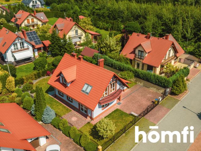 Well-kept detached house with shutters and a garage - Дім - Продаж - Rzeszów, Pogwizdów Nowy