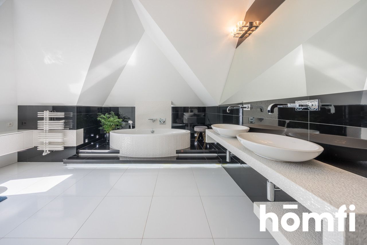 Komfortowy dom wolnostojący o pow. 254 m² na 12,92 arowej działce - ZALESIE - Dom - Sprzedaż - Rzeszów, Zalesie