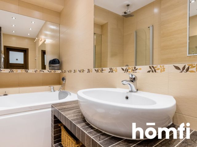 a 3-room apartment with a spacious terrace in Wola - Apartment - Rent - Warszawa, Wola