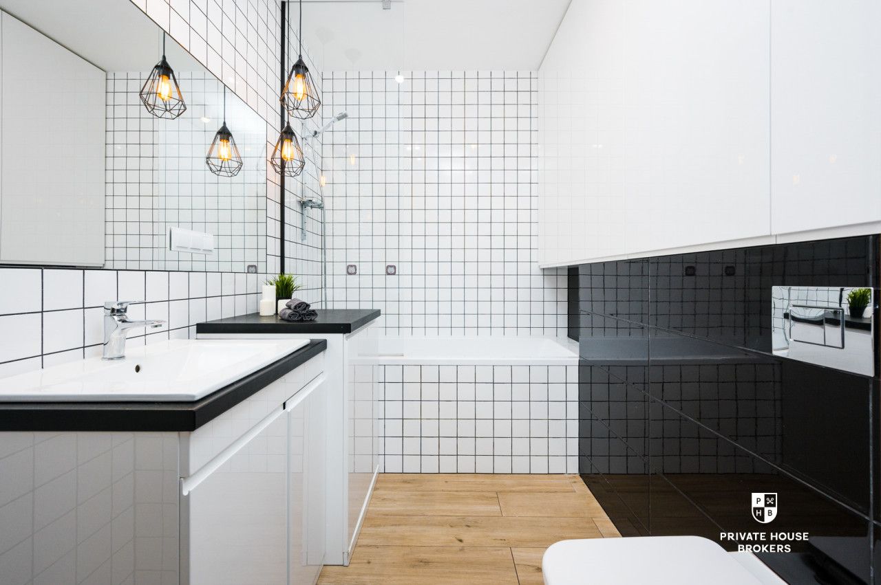 A spacious, two-room apartment at Orlińskiego Street - Apartment - Rent - Kraków, Nowa Huta / Czyżyny