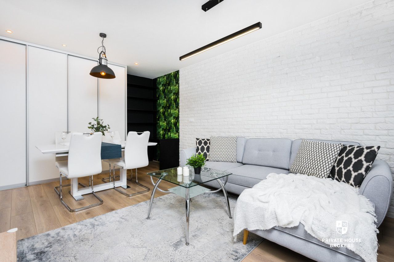 A spacious, two-room apartment at Orlińskiego Street - Apartment - Rent - Kraków, Nowa Huta / Czyżyny