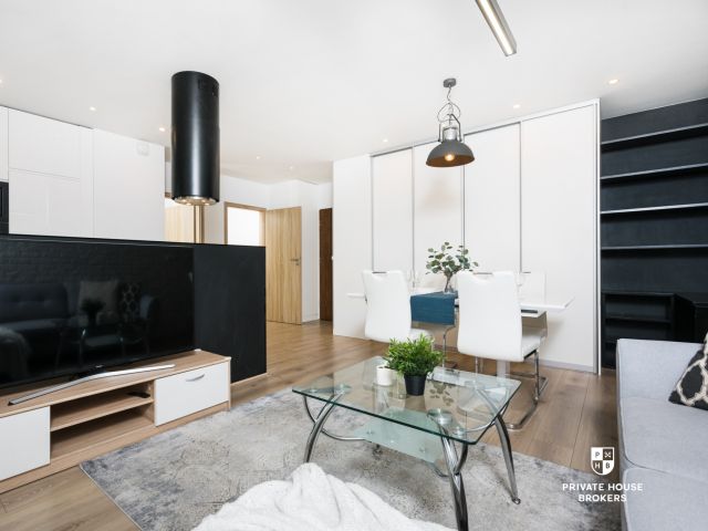 A spacious, two-room apartment at Orlińskiego Street - Квартира - Оренда - Kraków, Nowa Huta / Czyżyny