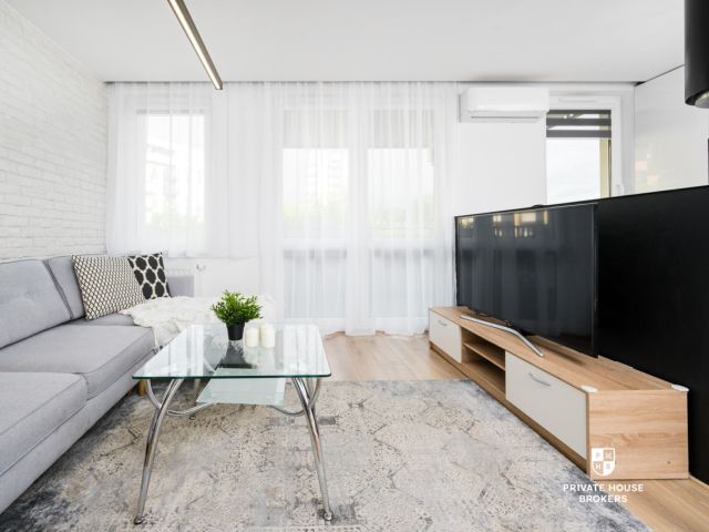 A spacious, two-room apartment at Orlińskiego Street - Apartment - Rent - Kraków, Nowa Huta / Czyżyny