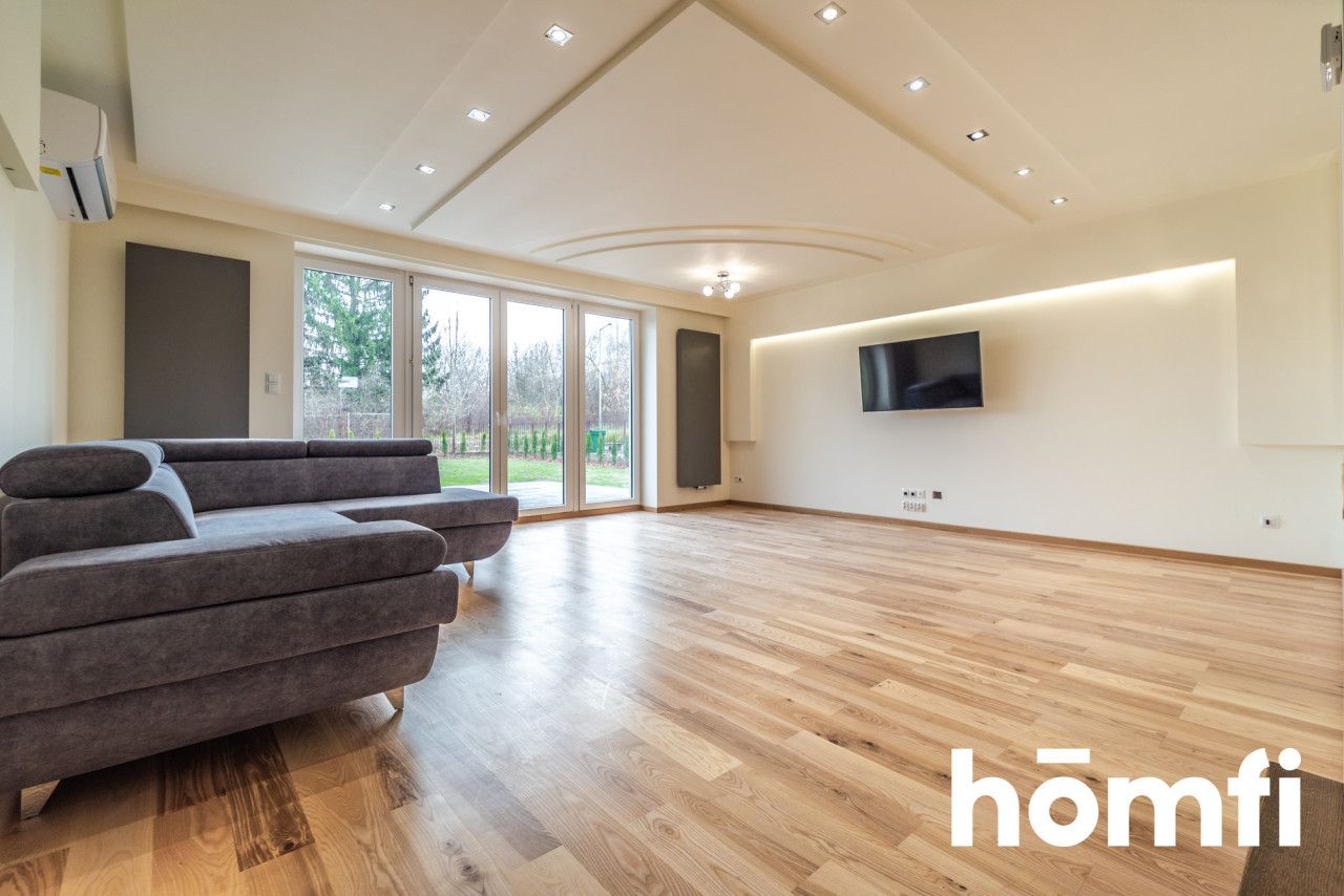 Semi-detached house in the center, 155 m2 of usable area, perfect condition. - Дім - Оренда - Radom, Os. XV-lecia