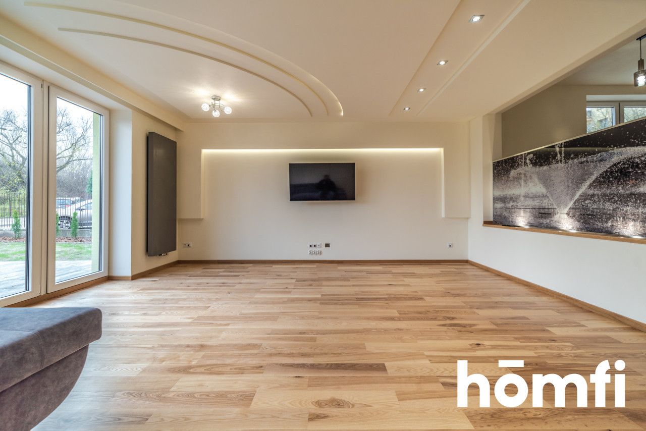 Semi-detached house in the center, 155 m2 of usable area, perfect condition. - Дім - Оренда - Radom, Os. XV-lecia