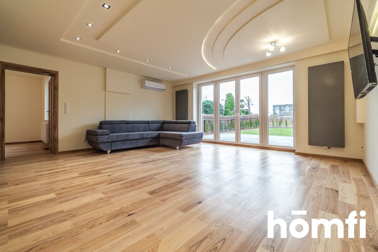 Semi-detached house in the center, 155 m2 of usable area, perfect condition. - Дім - Оренда - Radom, Os. XV-lecia