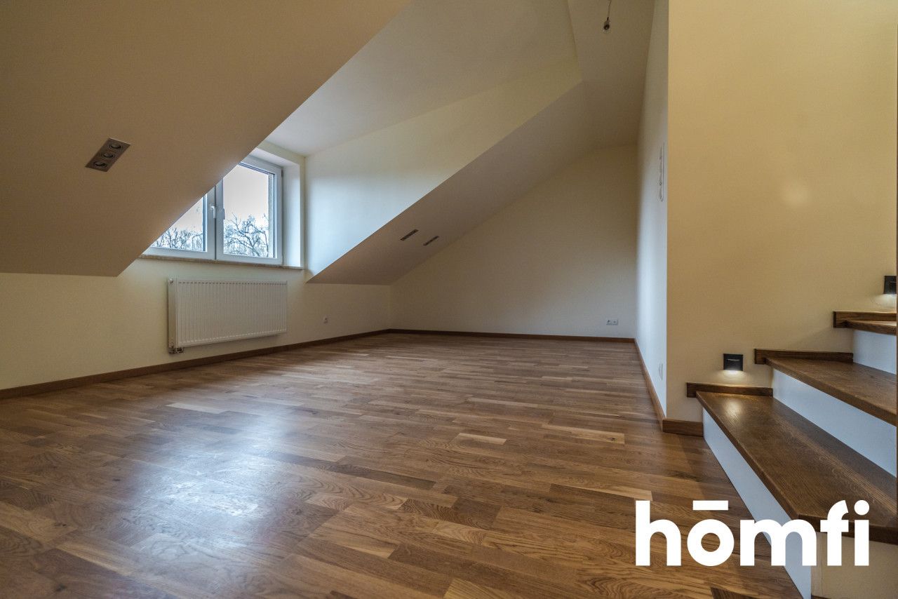 Semi-detached house in the center, 155 m2 of usable area, perfect condition. - Дім - Оренда - Radom, Os. XV-lecia