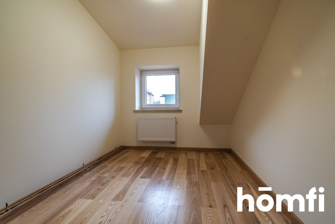 Semi-detached house in the center, 155 m2 of usable area, perfect condition. - Дім - Оренда - Radom, Os. XV-lecia