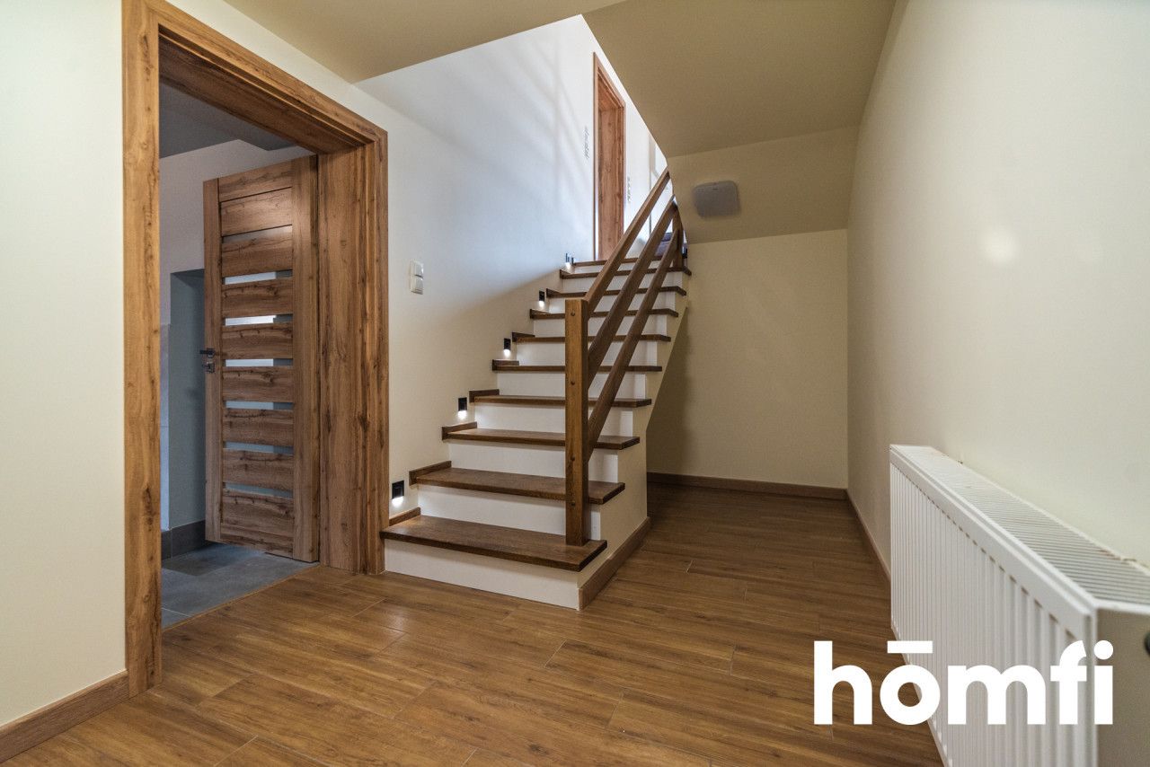 Semi-detached house in the center, 155 m2 of usable area, perfect condition. - Дім - Оренда - Radom, Os. XV-lecia