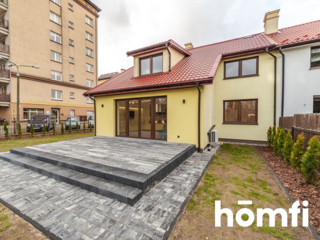 Semi-detached house in the center, 155 m2 of usable area, perfect condition. - Дім - Оренда - Radom, Os. XV-lecia