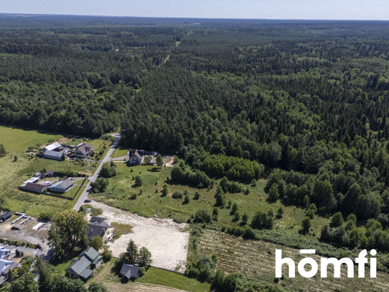 Plot with Zoning Decision – 1813 m² – Lipie - Ділянка - Продаж - Starachowicki, Brody / Lipie