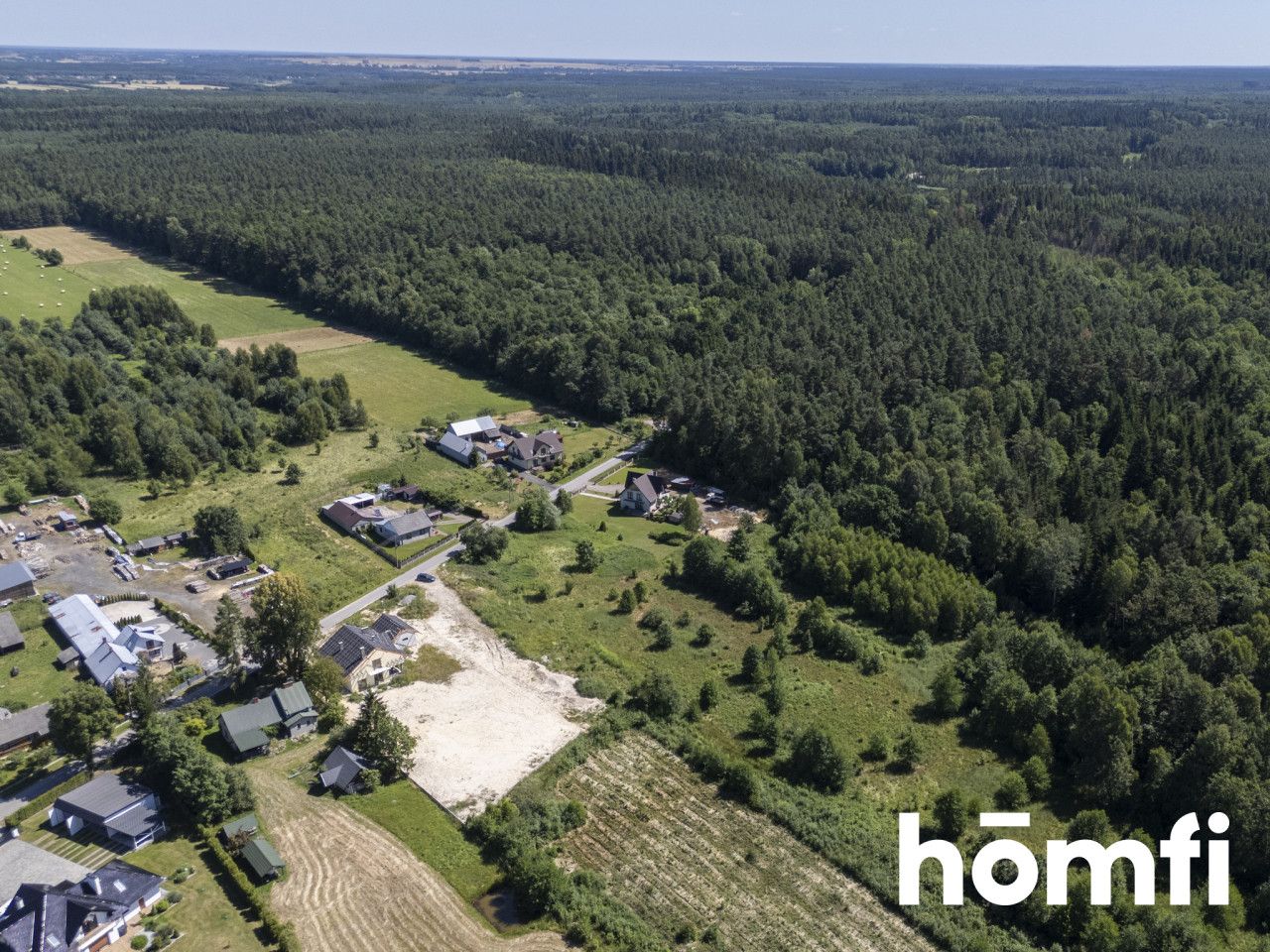 Plot with Zoning Decision – 1813 m² – Lipie - Ділянка - Продаж - Starachowicki, Brody / Lipie