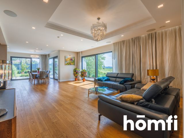 A luxurious detached house with an area of 282 m² with a panoramic view of Rzeszów - Дім - Продаж - Rzeszów, Święty Roch