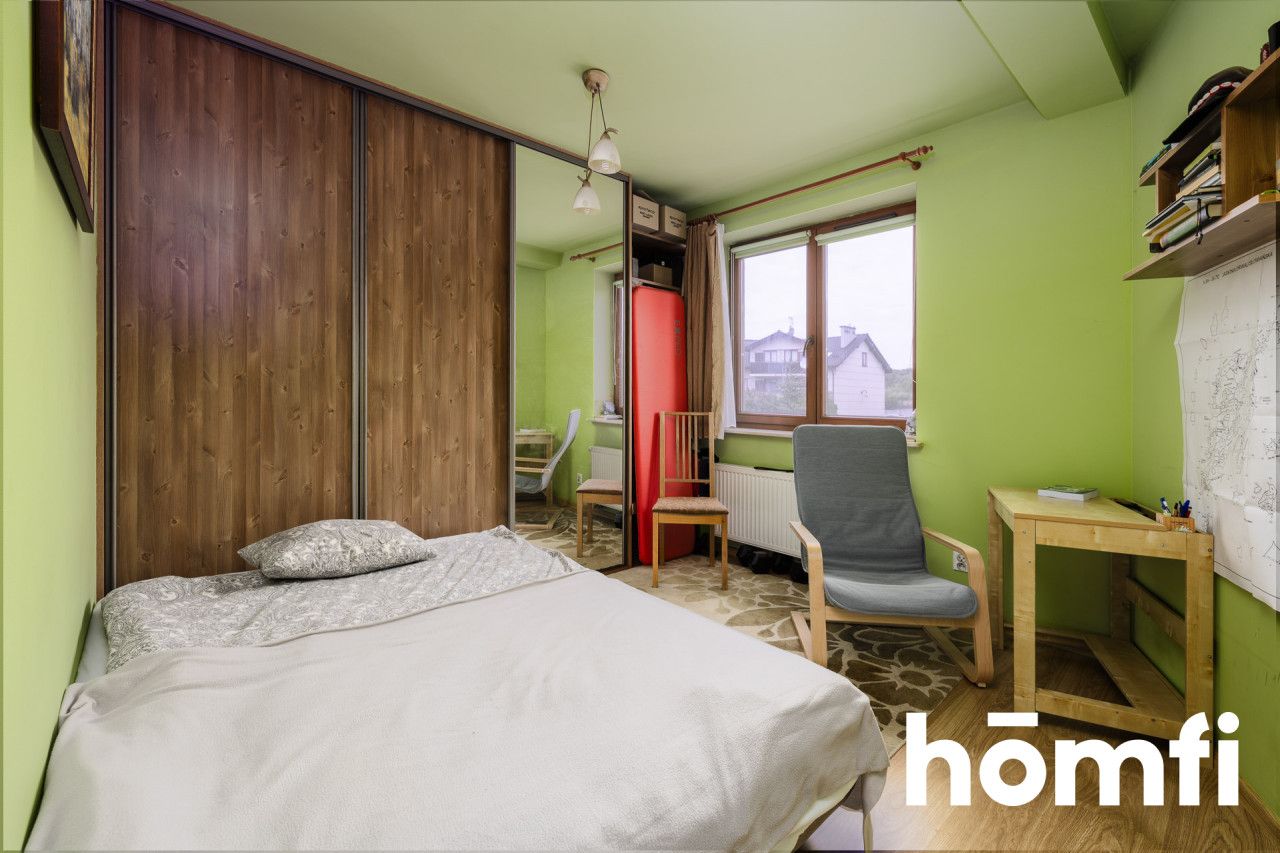 A two-room apartment with a large balcony and a storage room located in Krakow on Na Zielonki Street - Квартира - Продаж - Kraków, Krowodrza / Prądnik Biały