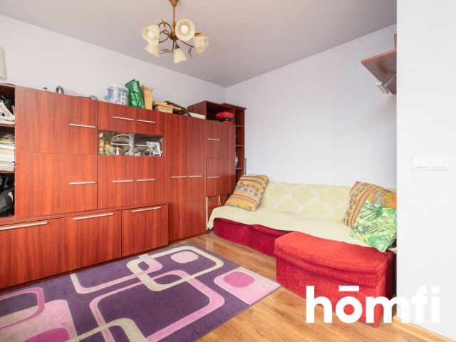 A two-room apartment with a large balcony and a storage room located in Krakow on Na Zielonki Street - Квартира - Продаж - Kraków, Krowodrza / Prądnik Biały