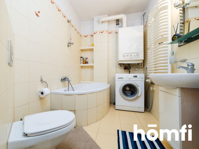 A two-room apartment with a large balcony and a storage room located in Krakow on Na Zielonki Street - Квартира - Продаж - Kraków, Krowodrza / Prądnik Biały