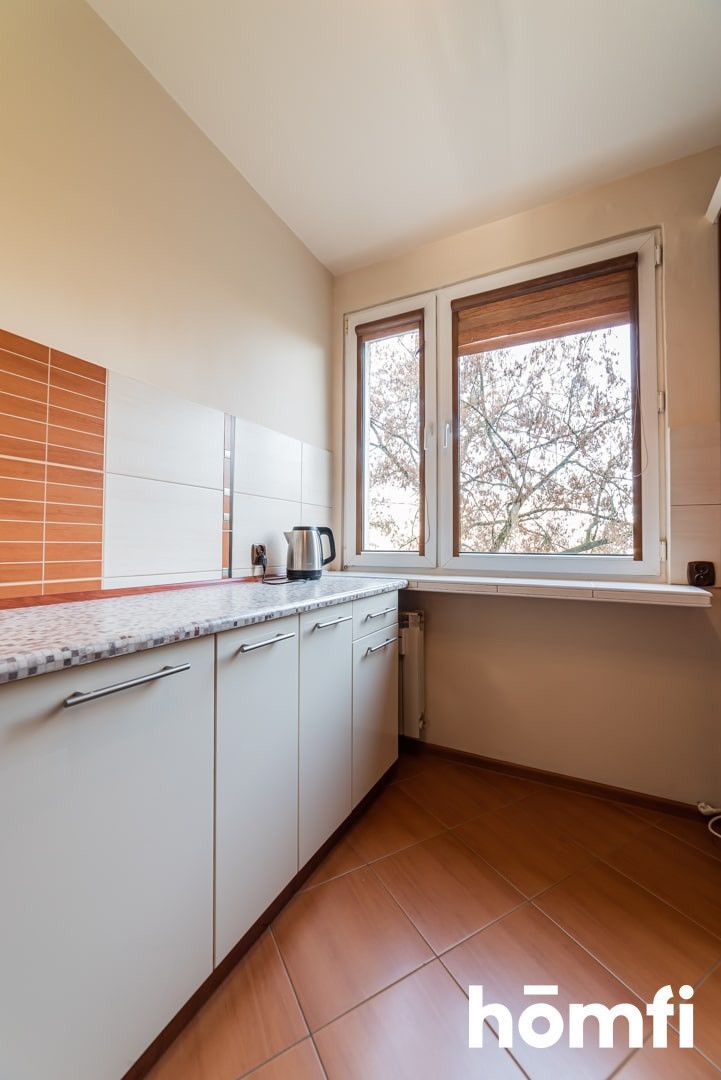 Spacious flat with 3 rooms placed in great localization - Apartment - Rent - Radom, Ustronie