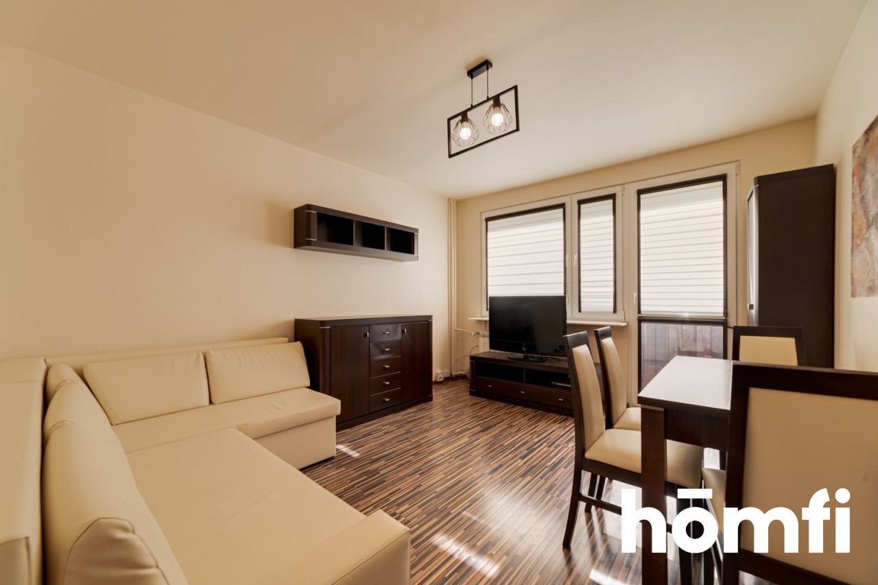 Spacious flat with 3 rooms placed in great localization - Apartment - Rent - Radom, Ustronie