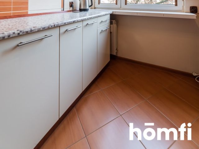 Spacious flat with 3 rooms placed in great localization - Apartment - Rent - Radom, Ustronie