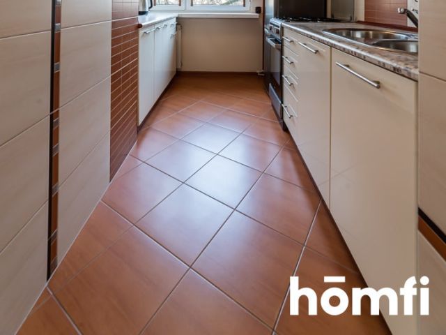 Spacious flat with 3 rooms placed in great localization - Apartment - Rent - Radom, Ustronie